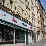 Fun + Easy In The Center Of Prague!