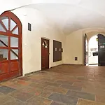 Lovely Little Cosy Apt In Prague