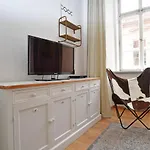 Lovely Little Cosy Apt In Prague