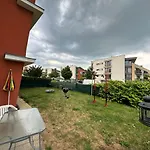 Simple Stay With Garden 15 Min From Center&Airport