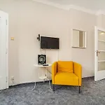 Cosy Studio With Terrace By Tram