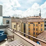 Cosy Studio With Terrace By Tram