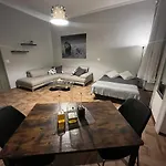 Karlin Apartman