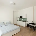 Cozy Studio In Quiet Courtyard Near Charles Bridge