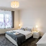 Sunset Apartment Prague