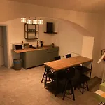 Capsule Hostel Erbenova