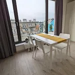 Cozy Apartment With Big Terrace In Central Prague - Karlin