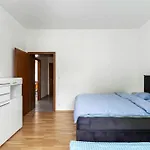 Modern Apartment 6Min From The Prague Castle
