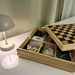Luxury Pearl With Parking Place In Holesovice