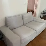 Large 3 Bedroom Family Apartment Close To The River