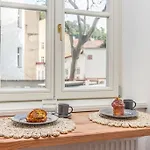 Cozy Quiet New Apartment In Karlin Square