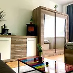 Sunny Flat In Center Of Prague