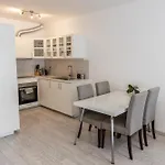 Spacious Terrace Apartment With Free Private Parking