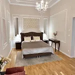 Angeloroma Deluxe Apartment