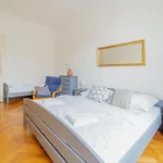 Vintage Vogue Apartment By Rentez