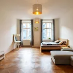 Stay Praha Apartment - New Open!