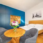 Quiet City Center Apartment In Hip & Foodie Area
