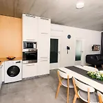 Residence Trafick