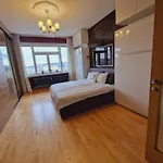 Quiet Spacious Apartment With A Balcony
