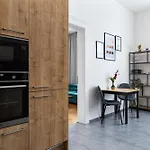 Stay2Gether City Buzz Apt - O2 Arena - Sleeps 6