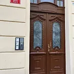 Bohemian Apartments Near The Center