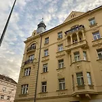 Bohemian Apartments Near The Center