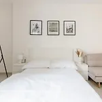 Cozy & New Studio Apartment Peace Sq.