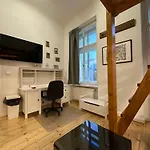 Cozy New Loft Apartment