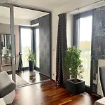 The Dawn Towers Apartment Zizkov