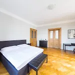Boheme Apartment Prague Three