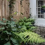 Charles Bridge Hostel & Apartments