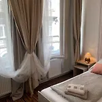 Prague Old Town Apartment Benediktska 6
