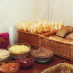 Alqush Downtown Hotel