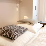 Colorful Apartment - Balcony, Free Parking, By Gravity Prague