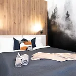 Scandinavian - Private Garden Apt
