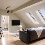 Turnkey I Karlin Square Apartments