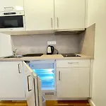 Varsavska Apartment 203