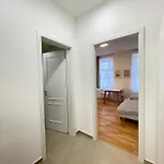 Varsavska Apartment 203