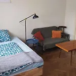 Spacious Modern 3 Bedroom Aparment