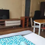 Spacious Modern 3 Bedroom Aparment