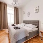 New Town Oases Apartment