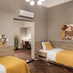 Hotel \