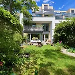 Romantic Stay Overlooking Prague