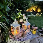 Romantic Stay Overlooking Prague