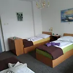 Orbis