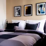Cozy Studio Apartment In New Town With Disney+