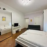 Maiselova Old Town Apartment