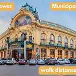 Modern Urban Room In The City Center Of Prague