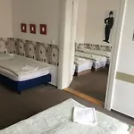 Charles Square Hostel