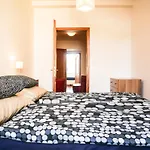 Dahlia Inn